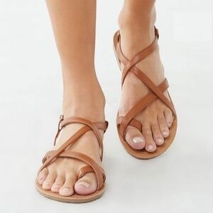 New Women's Crisscross Faux Leather Sandals Brown